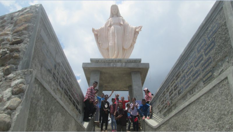 Wisata Puncak Bukit Doa “BUNDA MARIA SEGALA BANGSA” (Our Lady of All Nations) Watomiten Riangdua Lembata