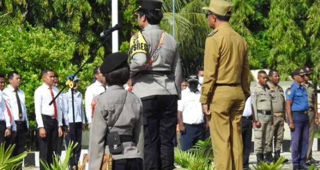 pembina upacara, Kapolres AKBP Dr. Josephien Vivick Tjangkung, S.Sos, M.Ikom