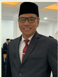 Ketua Komisi Pemilihan Umum Kabupaten Lembata, Hermanus Haron Tadon, S.Sos
