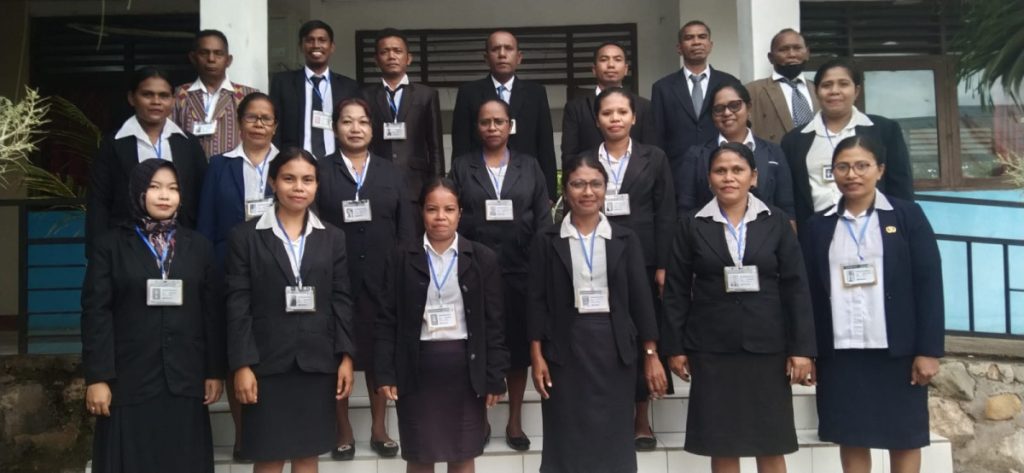 Akar SLBN Lewoleba dari Sentuhan Senyum Guruku...salam literasi SLBN Lewoleba Bersinar